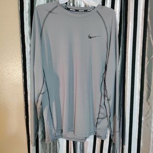 Brand New Nike Long Sleeve Active Top !!!